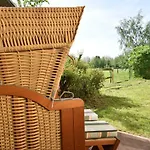 Seeheim Ferienobjekt Direkt Am Wasser Ovs 692 Gustow (Nordwestmecklenburg)