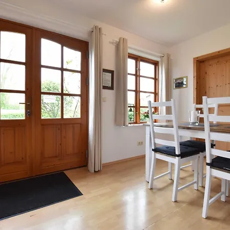 Seeheim Ferienobjekt Direkt Am Wasser Ovs 692 * Gustow (Nordwestmecklenburg)