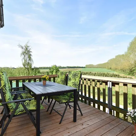 Seeheim Ferienobjekt Direkt Am Wasser Ovs 692 * Gustow (Nordwestmecklenburg)